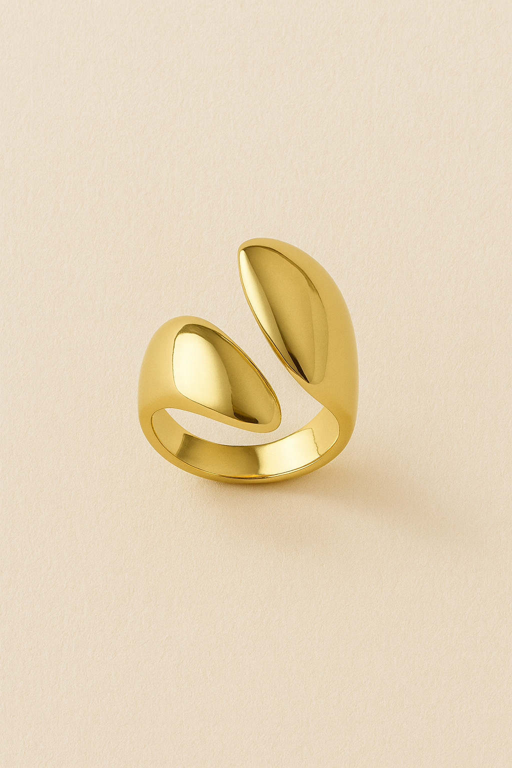 Bold Embrace Ring