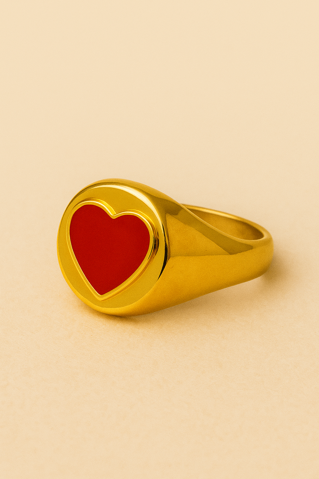 Amour Rouge ring